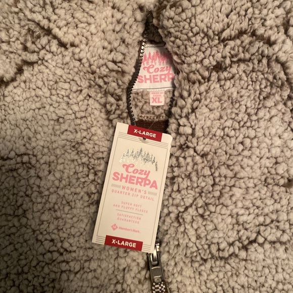 Fleece Pullover - Picture 2 of 4